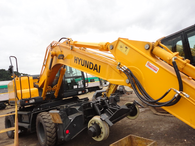 Vista do setor Mobil da Hidraumática com soluções em lubrificação e óleos industriais.